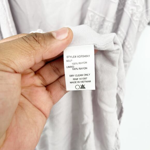 ASTR Womens Modest Embroidered Short Sleeve Tie Wrap Midi Dress‎ Size S Lavender - Picture 7 of 11